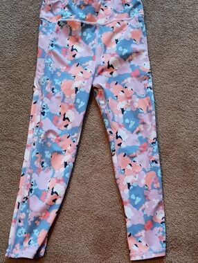 Senita Athletics GIRLS Coral Pink & Light Blue Floral Leggings